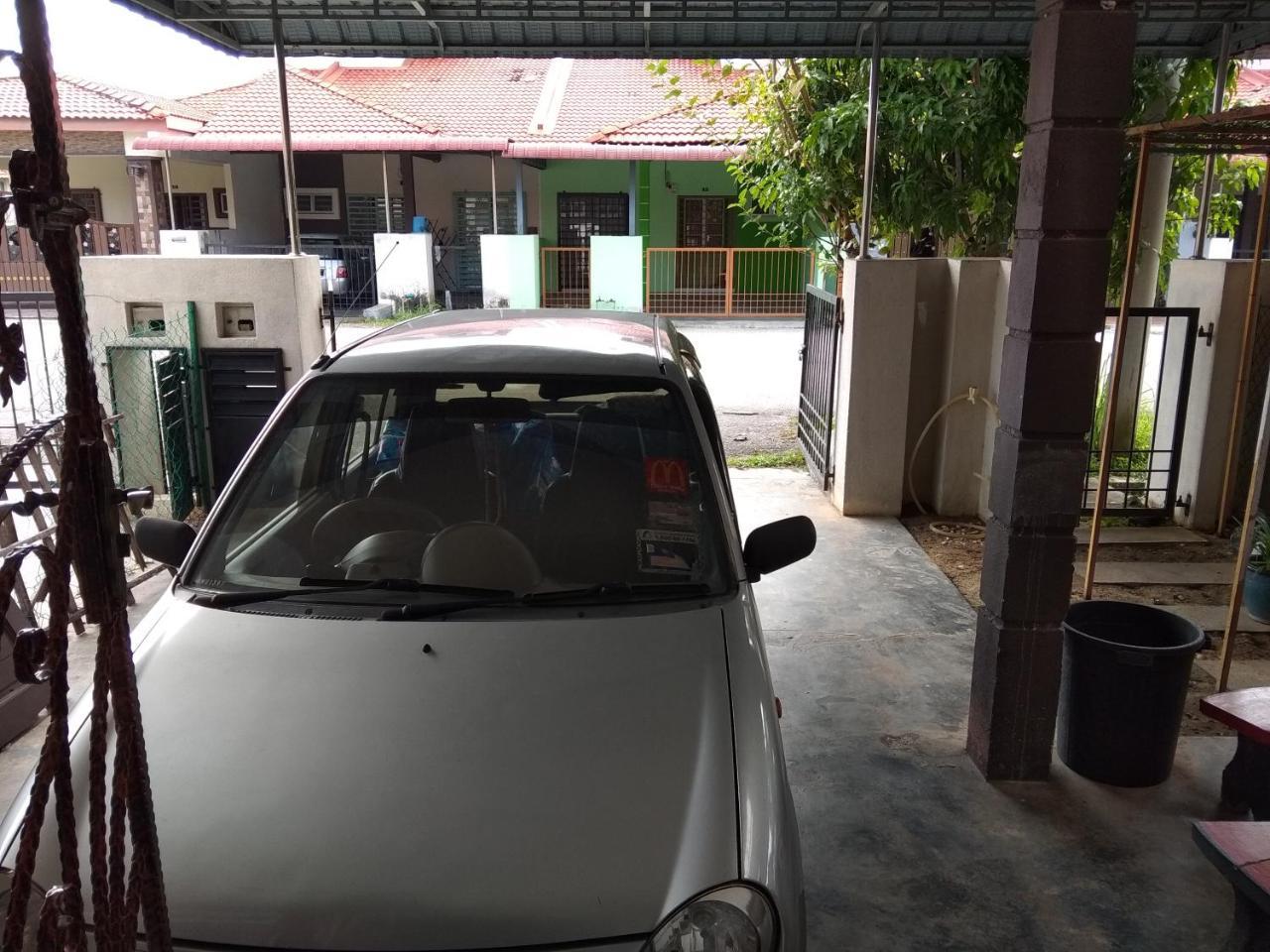 Homestay Amsyarah Seri Iskandar Kültér fotó